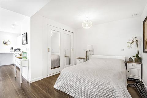 undefined, Carnwath Road, London, SW6