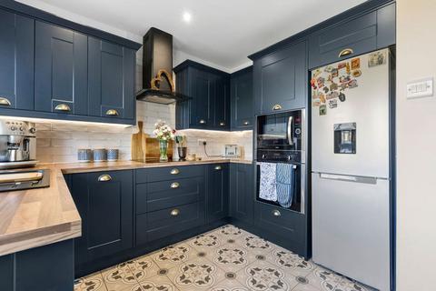 200 Braehead Road, Paisley, PA2 8QF