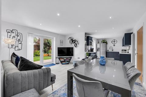 5 bedroom detached house for sale, Norlands Lane, Widnes WA8