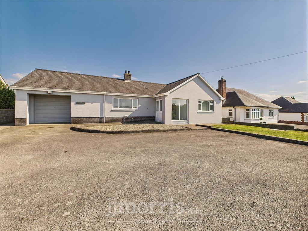 CAM05297 G0-PR0048-STILL040.jpg