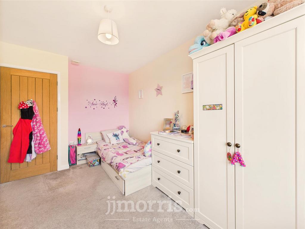 CAM05297 G0-PR0048-STILL027.jpg