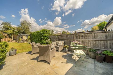 4 bedroom house for sale, Victor Road, Teddington TW11