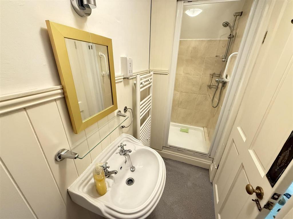 En-suite shower room