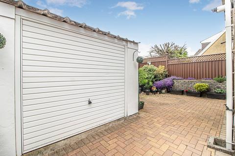 26 Beaumaris Close, Tonteg, Pontypridd, CF38 1HA
