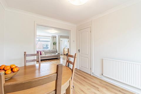 26 Beaumaris Close, Tonteg, Pontypridd, CF38 1HA