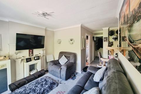 3 Stoops Lane, Bessacarr, Doncaster, DN4 7RZ