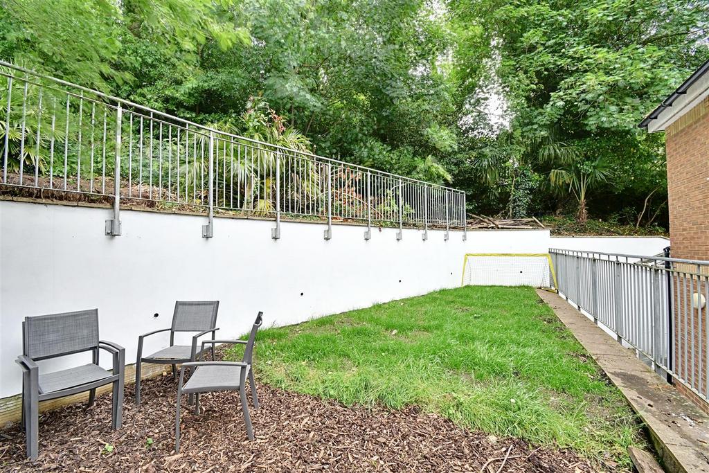 Garden 1.jpg