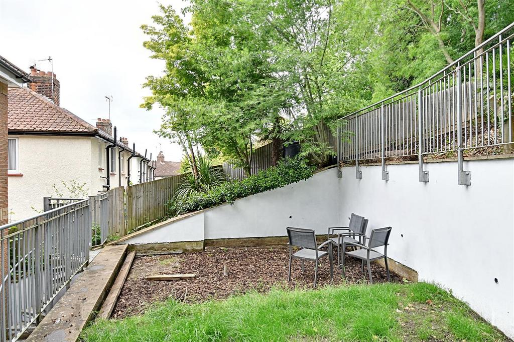 Garden 3.jpg
