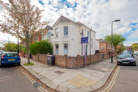 1 bedroom in a house share to rent, Fordwych Road, West Hampstead, London