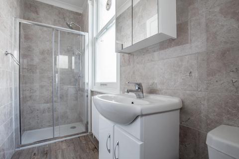 1 bedroom in a house share to rent, Fordwych Road, West Hampstead, London