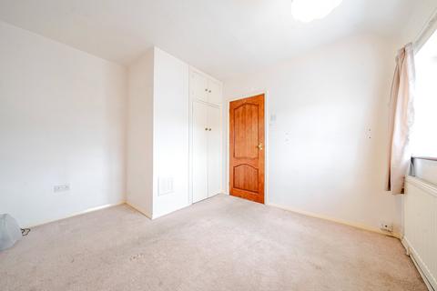16 Burnham Road, Morden, SM4 5LX