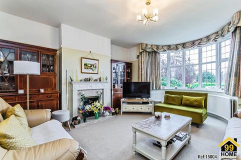 4 bedroom semi-detached house for sale, Arundel Avenue, South Croydon, Surrey, CR2