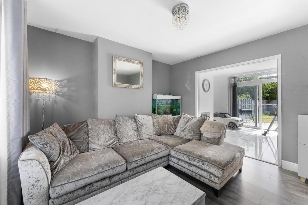 294 Locking Road Weston-super-Mare 30.jpg