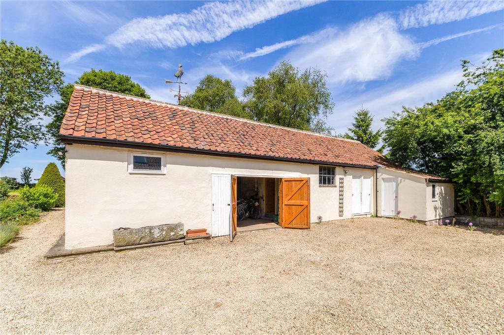 Outbuilding
