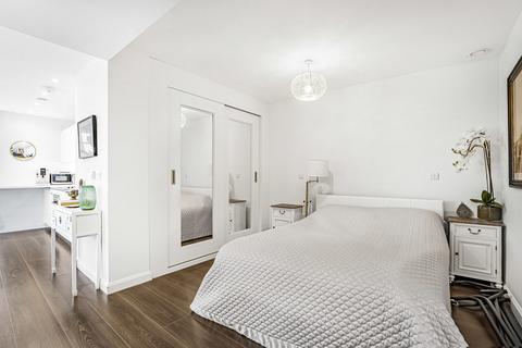 undefined, Carnwath Road, London, SW6