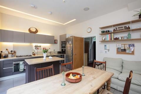 37 Grove Lane, London, SE5 8SP