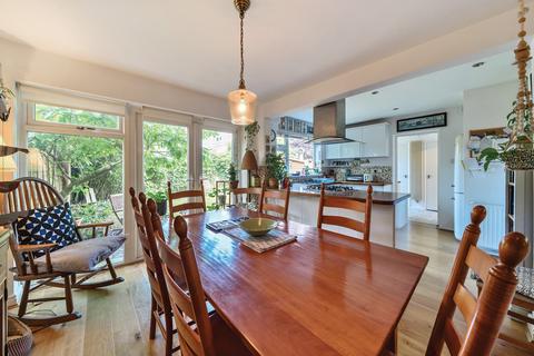 49 School Road, Charlton Kings, Cheltenham, GL53 8BL