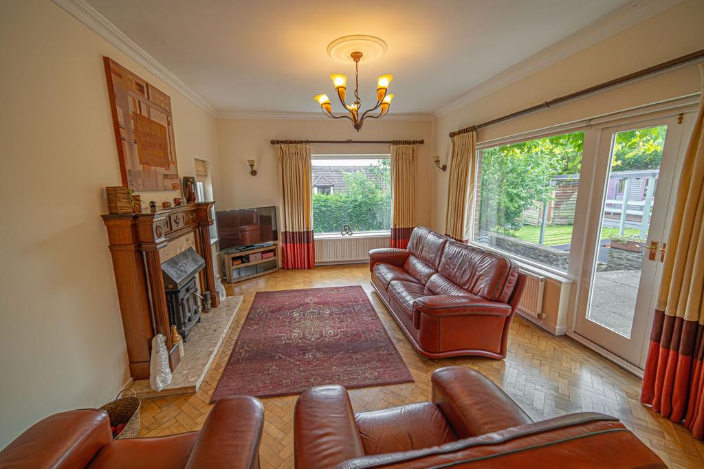 Living Room/Dining Room