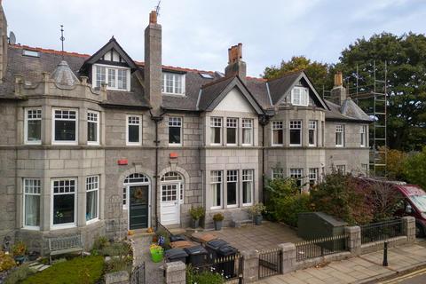 4 bedroom terraced house to rent, Fonthill Terrace, Aberdeen, AB11
