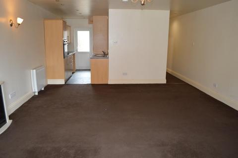 2 bedroom flat to rent, Poulton Road, Fleetwood FY7