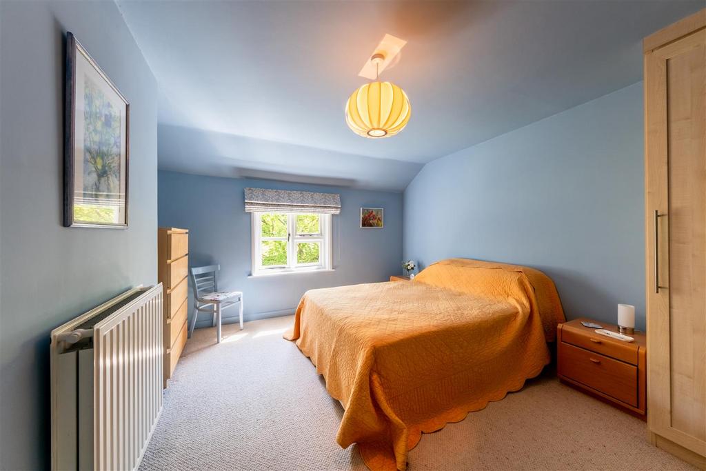 Broadway Farmhouse-0064.jpg