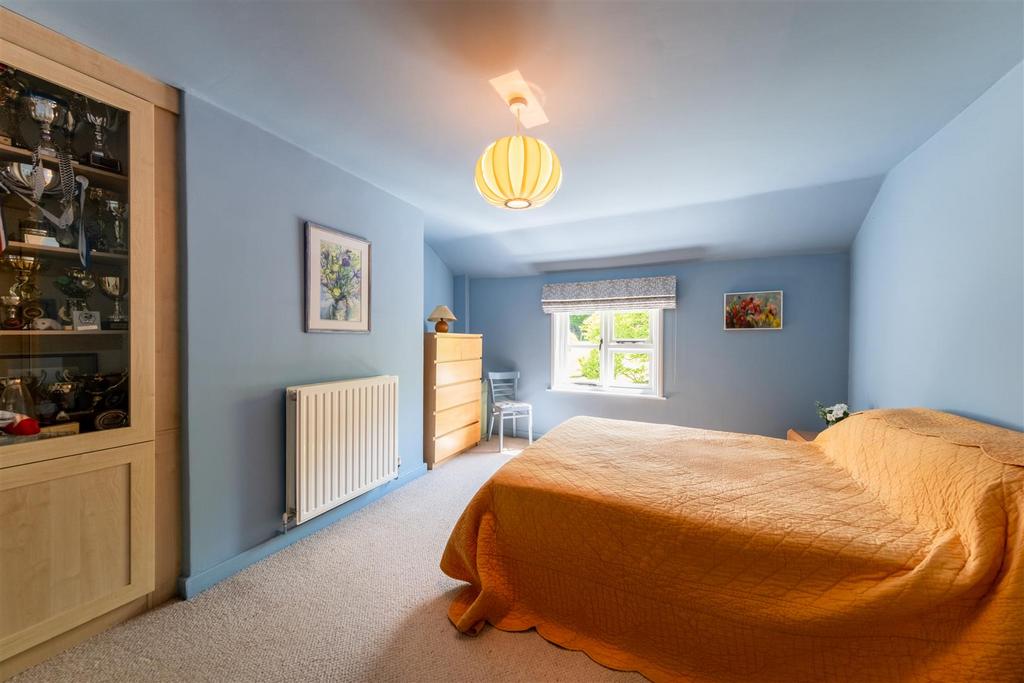 Broadway Farmhouse-0065.jpg