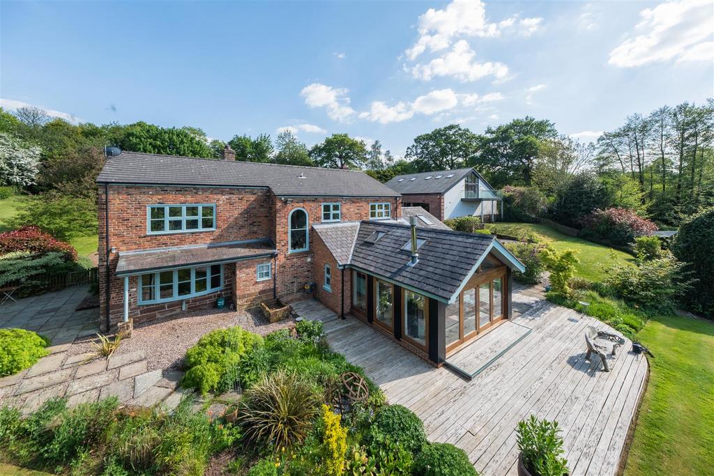 Broadway Farmhouse-00144.jpg