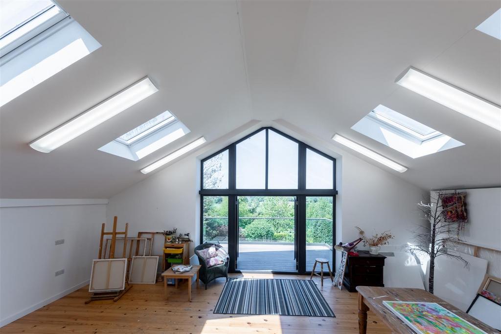 Broadway Farmhouse-0083.jpg