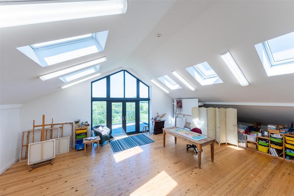 Broadway Farmhouse-0082.jpg