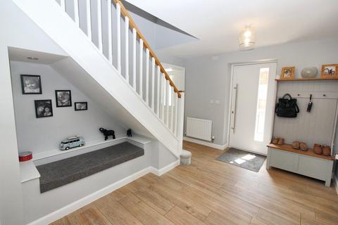 5 Faraday Corner, Shefford, SG17 5ZG