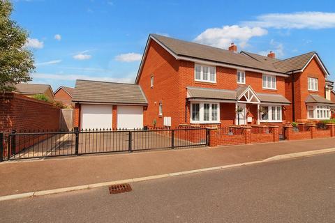 5 Faraday Corner, Shefford, SG17 5ZG
