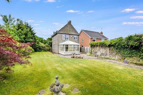3 bedroom detached house for sale, High Road, Toton