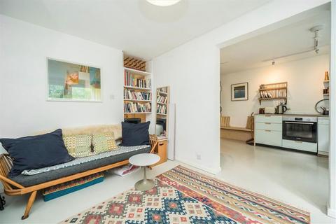 13 Goldman Close, London, E2 6EF