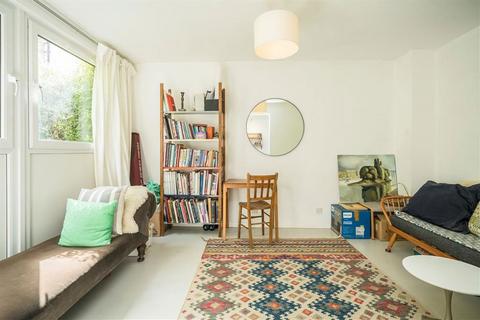 13 Goldman Close, London, E2 6EF