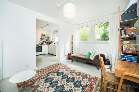 13 Goldman Close, London, E2 6EF