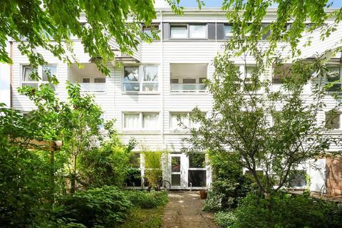 13 Goldman Close, London, E2 6EF