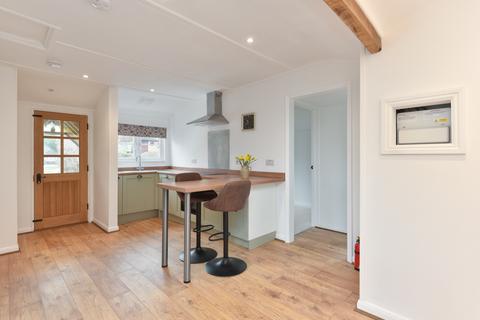 3 bedroom bungalow to rent, Railway Hill, Barham