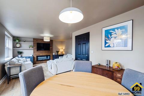 4 bedroom end of terrace house for sale, Savoy Street, Exeter, EX2