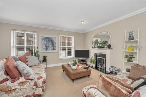 4 bedroom townhouse for sale, Qwysson Avenue, Bury St. Edmunds