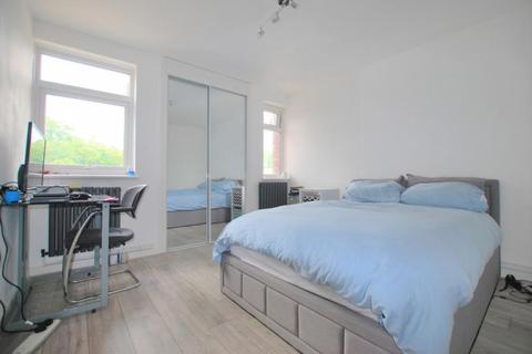undefined, Arnewood Close, London, SW15