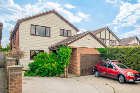 4 bedroom detached house for sale, Lower Road, Hockley SS5