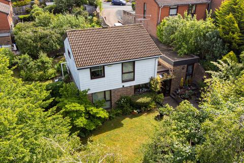 Herontye Drive, East Grinstead RH19