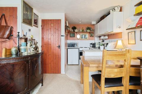 123 Seymour Way, Sunbury-on-thames, TW16 7NL