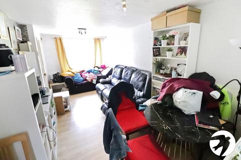 29 Pitfield Crescent, London, SE28 8RG