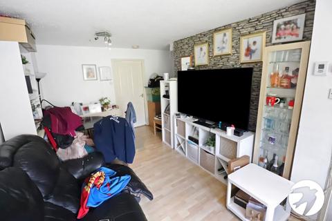 29 Pitfield Crescent, London, SE28 8RG