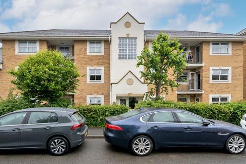undefined, Sunbury-on-Thames,  Surrey,  TW16