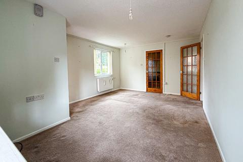 2 bedroom ground floor flat for sale, Northfield Gardens, Taunton, Somerset, TA1