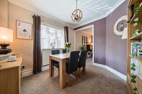 3 bedroom end of terrace house for sale, The Knole, Eltham