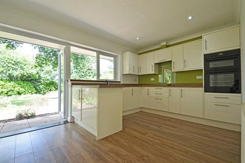 Redwood, 2 Bunbury Close, Storrington, Pulborough, RH20 3PN