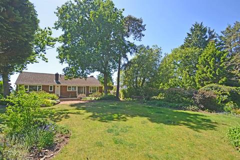 Redwood, 2 Bunbury Close, Storrington, Pulborough, RH20 3PN